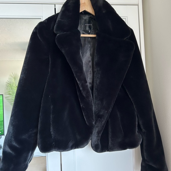 Dynamite Black Faux-Fur Jacket - Picture 2 of 3